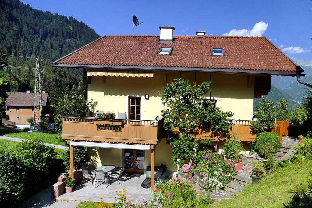 Haus Lundegg Apartment Finkenberg Exterior photo